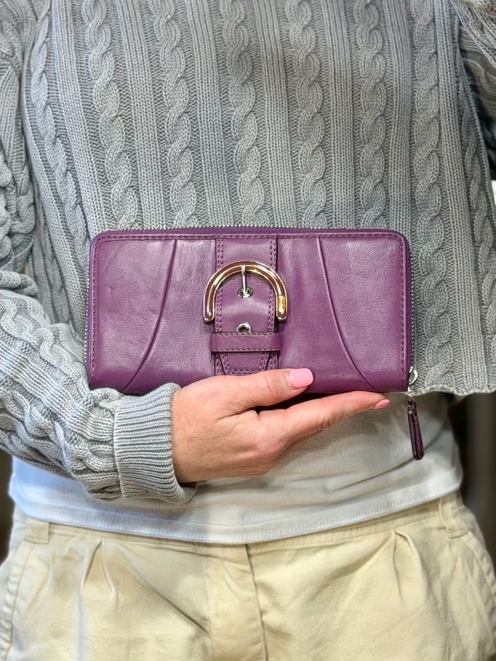 Coach Quiet Luxury 2010s SoHo Lynn Purple Leather Accordion Zip Wallet VGUC